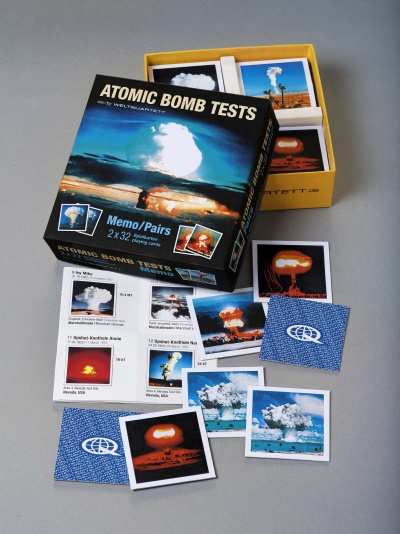 Das neue Memory-Spiel von Weltquartett heißt Atomic Bombs Memo" und zeigt verschiedene Atompilze etwa vom Bikini-Atoll.
